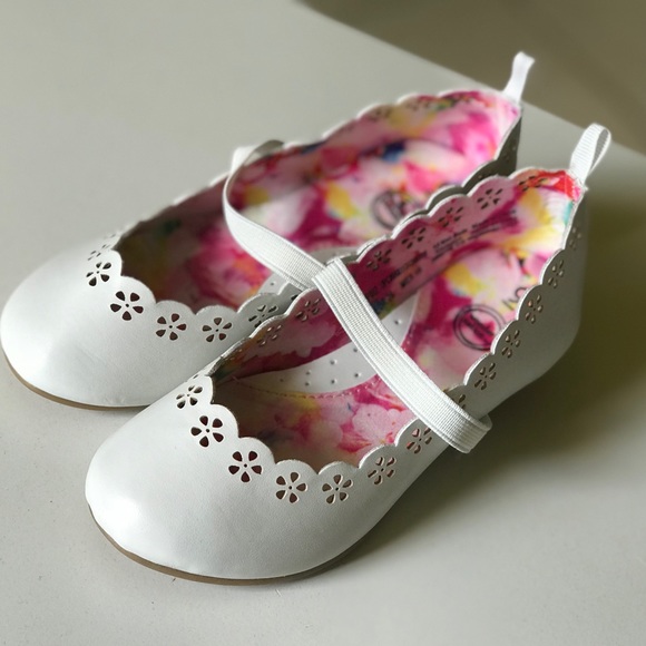 white cut shoes for girls